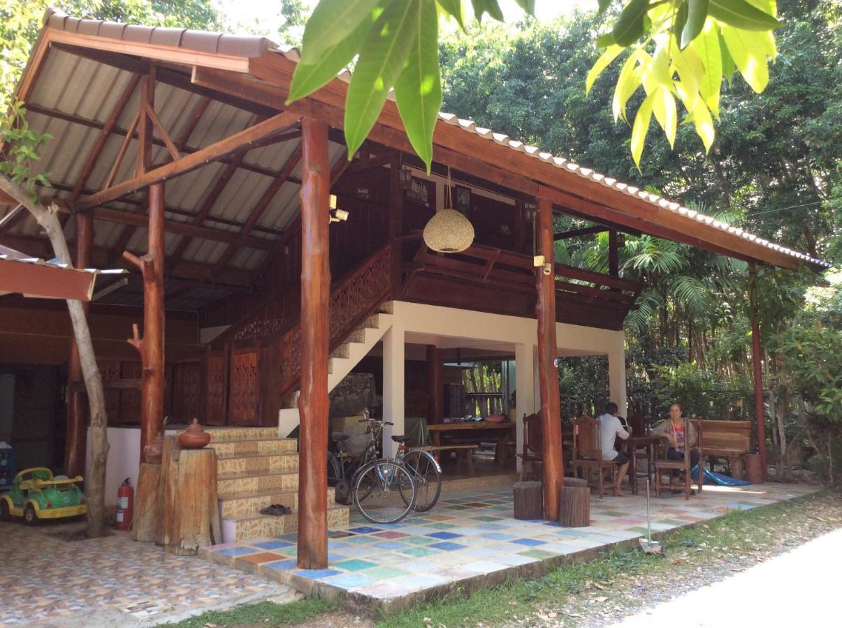 Settee Homestay Nan Exterior foto